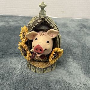 Sunny Side Up Egg Figurine by Lowell Herrero 4 1/2" Pig Hog Franklin Mint